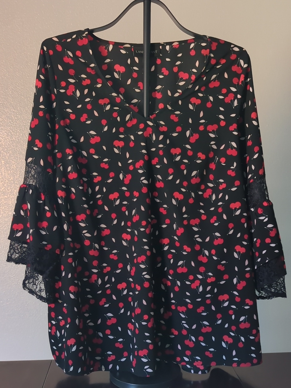 Lane Bryant Cherry Print Lace 3/4 Sleeve Blouse Size 18/20